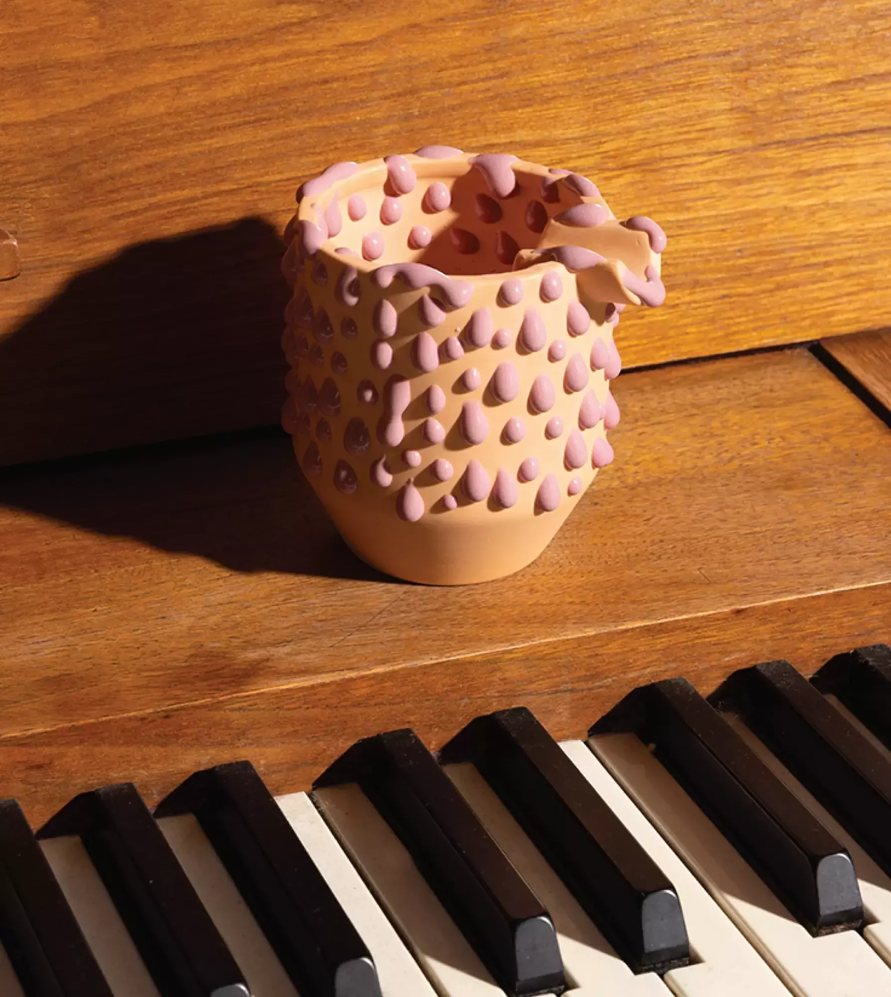 Gloopy Ashtray by Seth